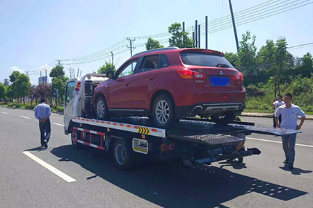 龙岗河大桥G75拖车号码_道路救援补胎价格_电动车多久换一次电瓶